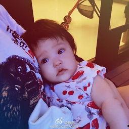 晒女儿的照片说什么好,晒出女儿的可爱瞬间